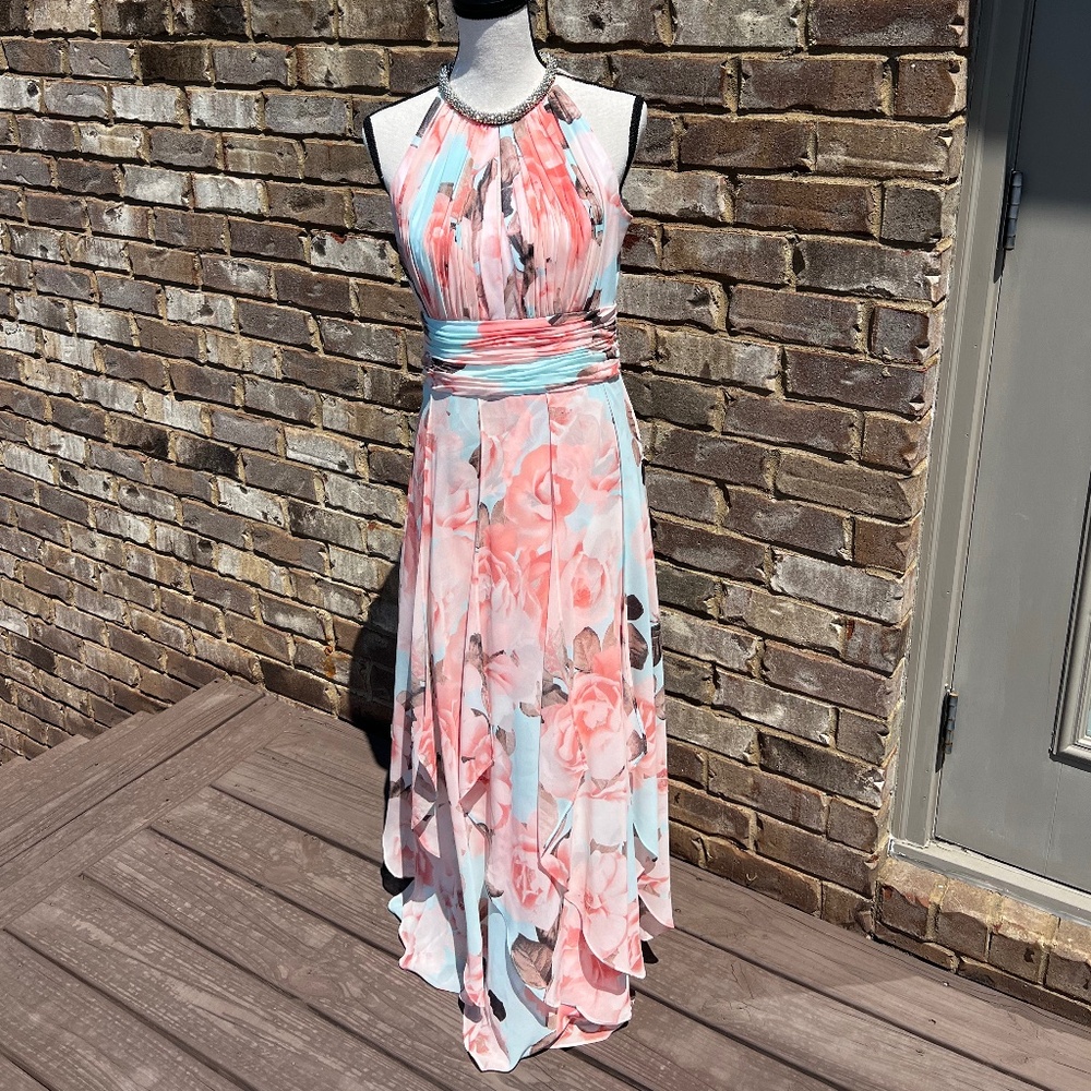 Calvin Klein womens Sleeveless Halter Neck Keyhole Gown with Tiered Skirt Dress